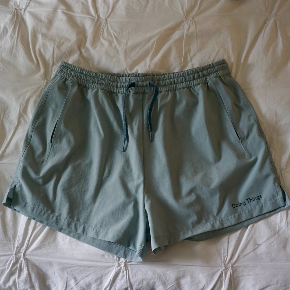 Outdoor Voices Doing Things 2.5" Shorts Size M